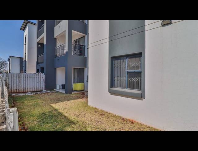 3 BEDROOM TOWNHOUSE FOR SALE IN BRENTWOOD